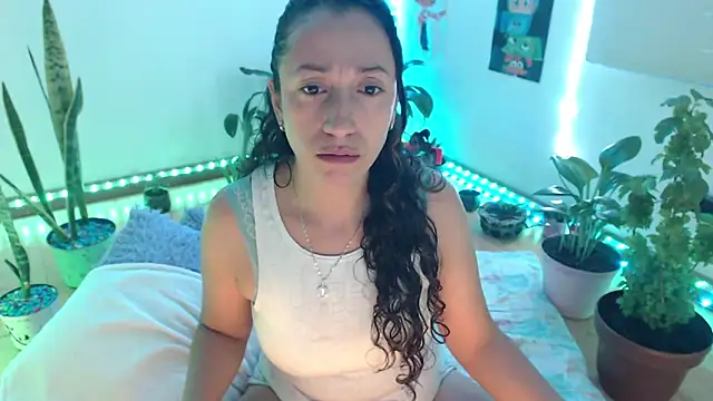 Snapshot of samy_love35 chatting on 06/18/26, 12:42 samy love35 online show from 06/18/26, 12:42