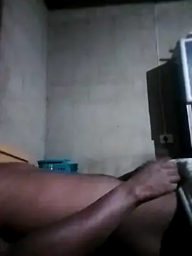 Snapshot of LaneYam chatting on 03/01/26, 10:43 LaneYam online show from 03/01/26, 10:43