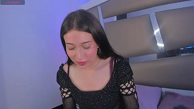 Snapshot of Princess_tokyo chatting on 02/06/25, 03:52 Princess tokyo online show from 02/06/25, 03:52