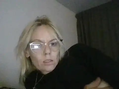 Sliprynip69 online show from 10/15/25, 03:31