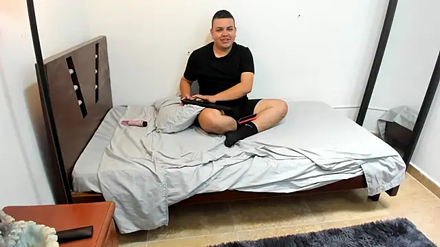 Faridsweetness online show from 01/28/25, 06:17