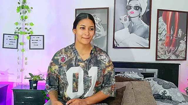 loretahorny online show from 02/25/26, 03:12