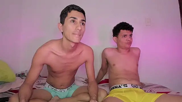 CoupleTwink12 online show from 03/10/26, 08:02