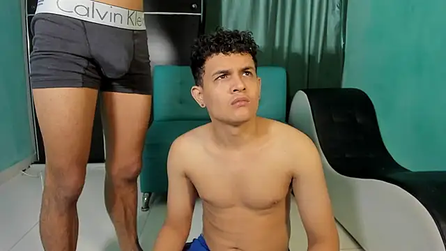 CoupleTwink12 online show from 03/19/25, 07:27