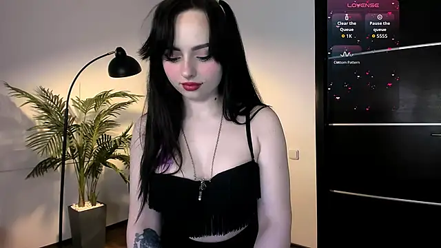 Noirael online show from 04/19/26, 02:40