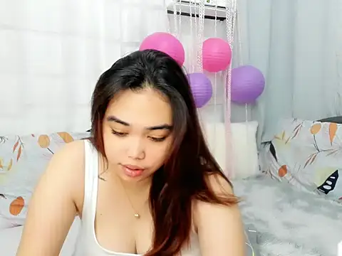 Love Maybe online show from 11/26/25, 09:31