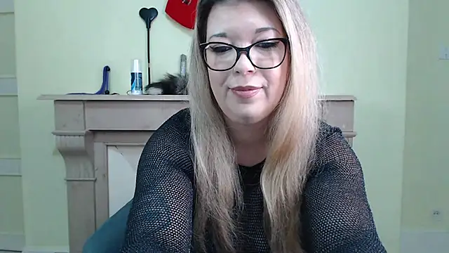 kamilalova online show from 04/09/26, 02:12