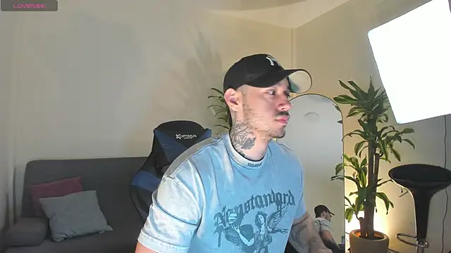 Salvatore costa online show from 10/31/25, 03:03