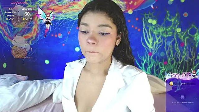 lucie petite online show from 12/22/25, 06:30