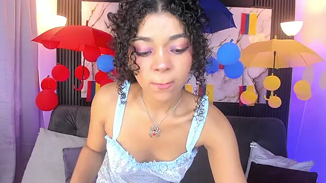 lucie petite online show from 06/26/26, 06:14