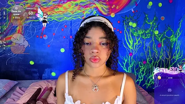 lucie petite online show from 02/13/26, 06:41