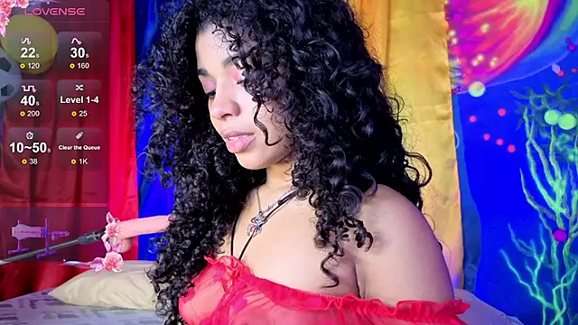lucie petite online show from 07/15/26, 06:26