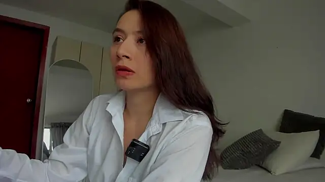 Andrewine89 online show from 11/04/25, 08:34