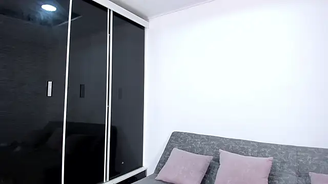 Alondra Cutie online show from 11/08/25, 10:46