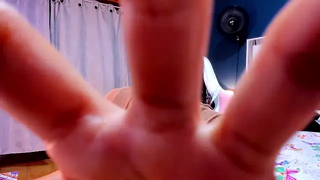 Alondra Cutie online show from 03/19/25, 12:37