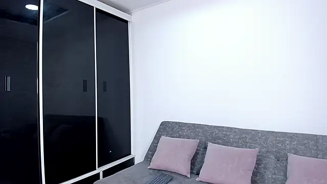 Snapshot of Alondra_Cutie chatting on 02/01/26, 08:51 Alondra Cutie online show from 02/01/26, 08:51