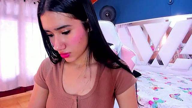 Alondra Cutie online show from 03/18/25, 06:28
