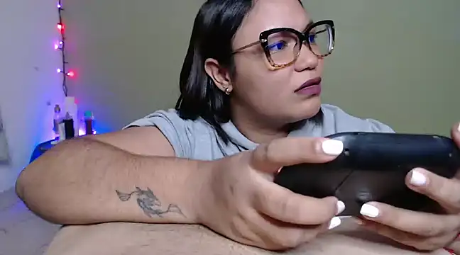 Snapshot of sweetlatin01 chatting on 01/24/25, 12:52 sweetlatin01 online show from 01/24/25, 12:52