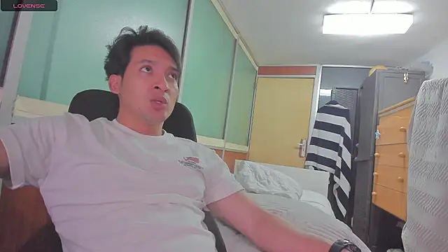 RagnarLothbrokXX online show from 02/17/25, 11:54