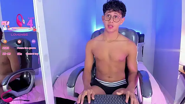 Dawn16  online show from 11/30/25, 01:56