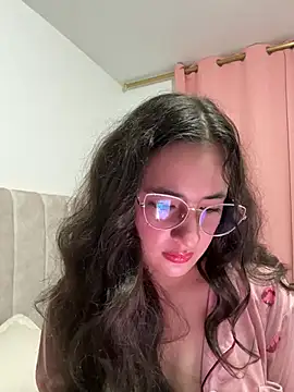 baaby-miiaa online show from 05/08/26, 11:36