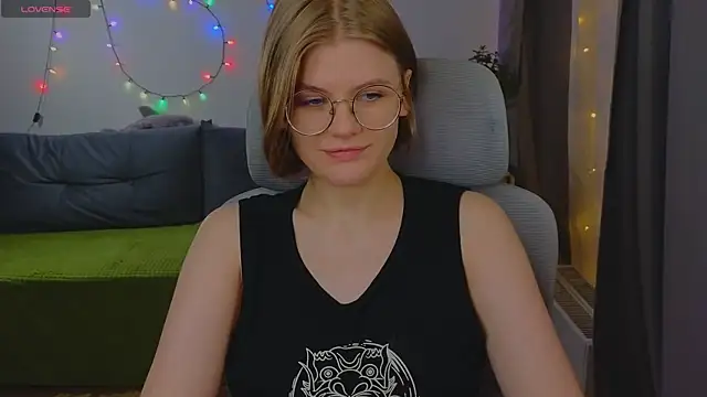  JessieVibes online show from 11/19/25, 01:33