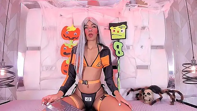 BriannaRoses online show from 10/31/25, 09:32