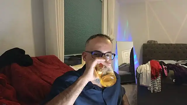 Snapshot of TheConfidentialClub chatting on 02/16/25, 08:21 TheConfidentialClub online show from 02/16/25, 08:21