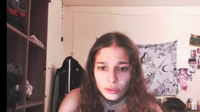 Snapshot of mollyEXD chatting on 09/26/25, 08:16 mollyEXD online show from 09/26/25, 08:16