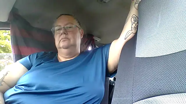 k1w1bbw online show from 02/11/25, 01:20