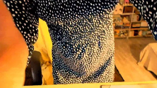 red rocco online show from 10/10/25, 02:51