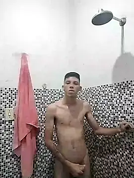 welitonzz28 online show from 05/12/26, 10:27