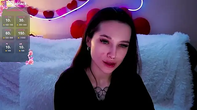 Snapshot of Arya_Black chatting on 02/18/25, 08:47 Arya Black online show from 02/18/25, 08:47
