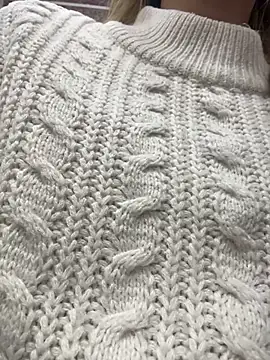 Snapshot of LanaSparks chatting on 12/18/25, 04:17 LanaSparks online show from 12/18/25, 04:17