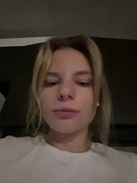 Snapshot of LanaSparks chatting on 09/11/25, 04:34 LanaSparks online show from 09/11/25, 04:34