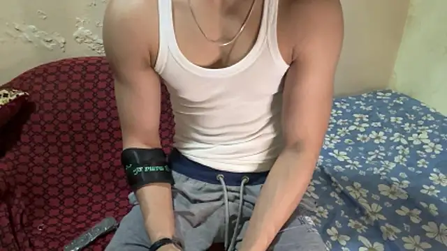 hot hunk boy online show from 02/26/26, 05:57