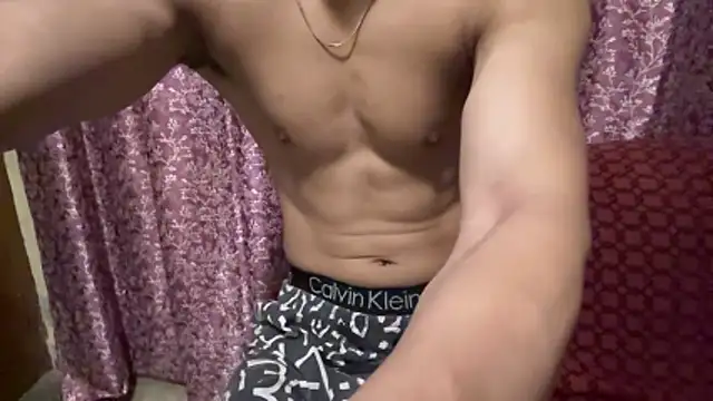 Snapshot of hot_hunk_boy chatting on 06/05/26, 08:09 hot hunk boy online show from 06/05/26, 08:09