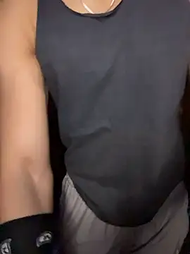 hot hunk boy online show from 01/14/26, 09:07