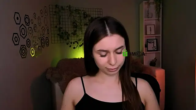 Snapshot of flora_ri chatting on 12/17/25, 10:20 flora ri online show from 12/17/25, 10:20