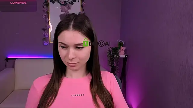 Snapshot of flora_ri chatting on 02/26/26, 03:12 flora ri online show from 02/26/26, 03:12