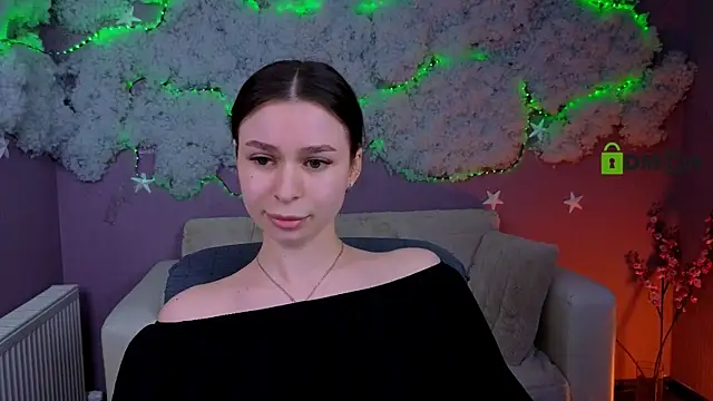 flora ri online show from 04/24/26, 09:33