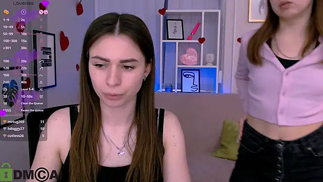 Snapshot of flora_ri chatting on 03/18/25, 02:06 flora ri online show from 03/18/25, 02:06