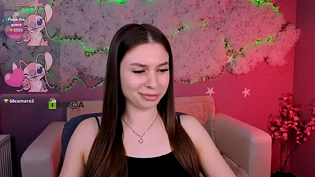 flora ri online show from 04/08/26, 01:12