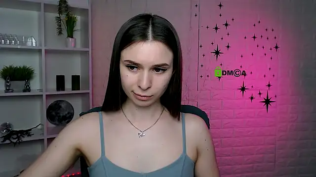 Snapshot of flora_ri chatting on 02/17/26, 04:48 flora ri online show from 02/17/26, 04:48