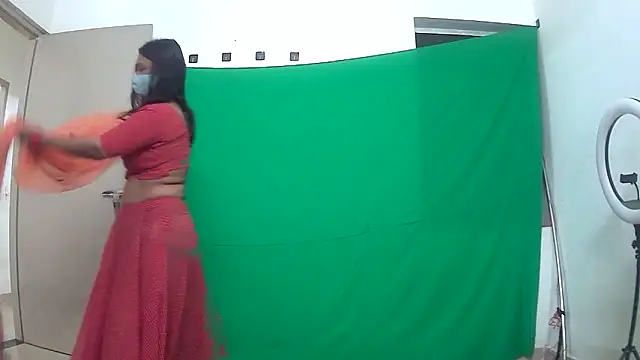 Snapshot of YourSuperTanya chatting on 04/05/26, 02:29 YourSuperTanya online show from 04/05/26, 02:29