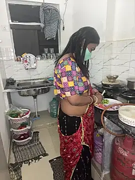 Snapshot of YourSuperTanya chatting on 02/18/26, 06:04 YourSuperTanya online show from 02/18/26, 06:04