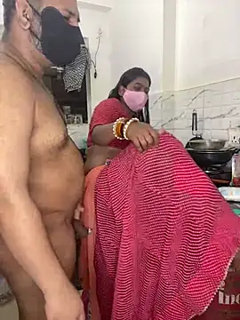 Snapshot of YourSuperTanya chatting on 02/16/26, 06:50 YourSuperTanya online show from 02/16/26, 06:50