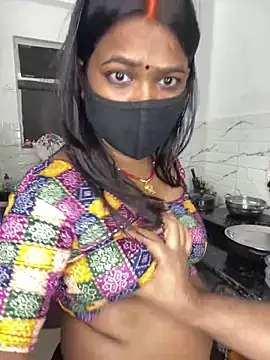 Snapshot of YourSuperTanya chatting on 12/13/25, 08:04 YourSuperTanya online show from 12/13/25, 08:04