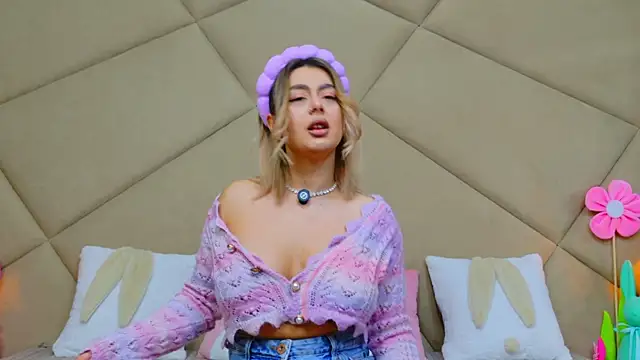 ChloeFrost online show from 04/09/26, 05:20