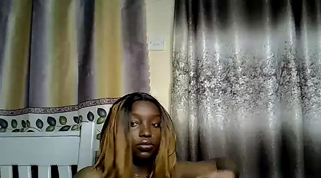 Snapshot of Vprettieeer chatting on 02/05/25, 10:22 Vprettieeer online show from 02/05/25, 10:22